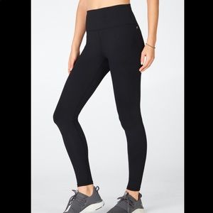 High-Waisted PowerHold® 7/8 - Small - GUC